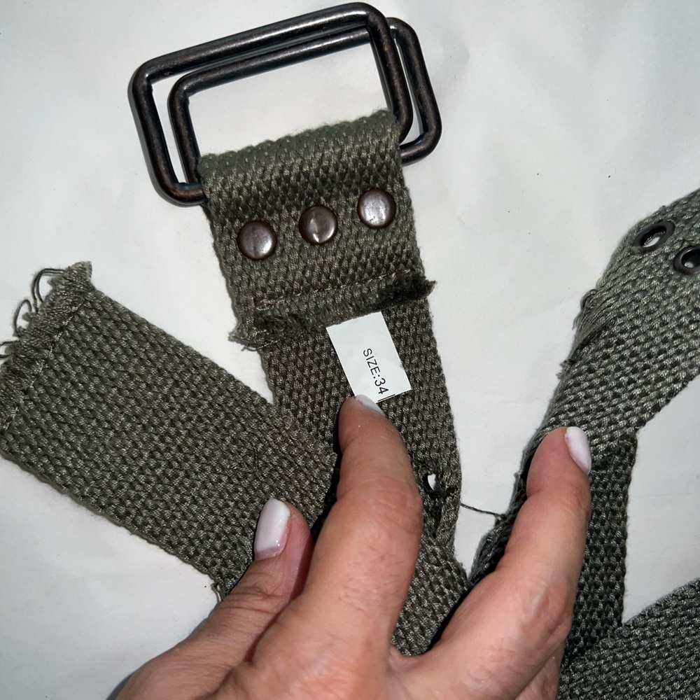 ✅Men’s belt.